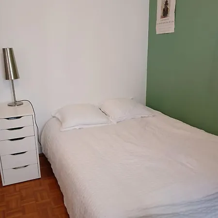 Spacious House, Ideally Located With Pool! Holiday home *
