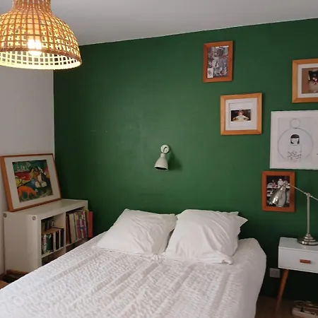 Holiday home Spacious House, Ideally Located With Pool!